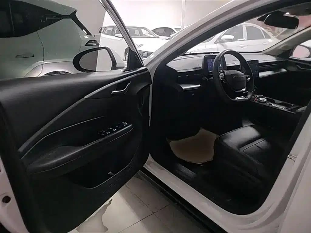 Wuling E5 2024 Model 410km Standard Edition — миниатюра 15