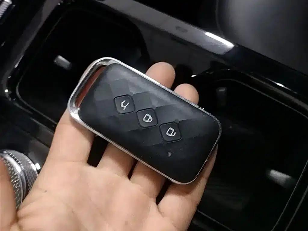 Wuling E5 2024 Model 410km Standard Edition — миниатюра 9