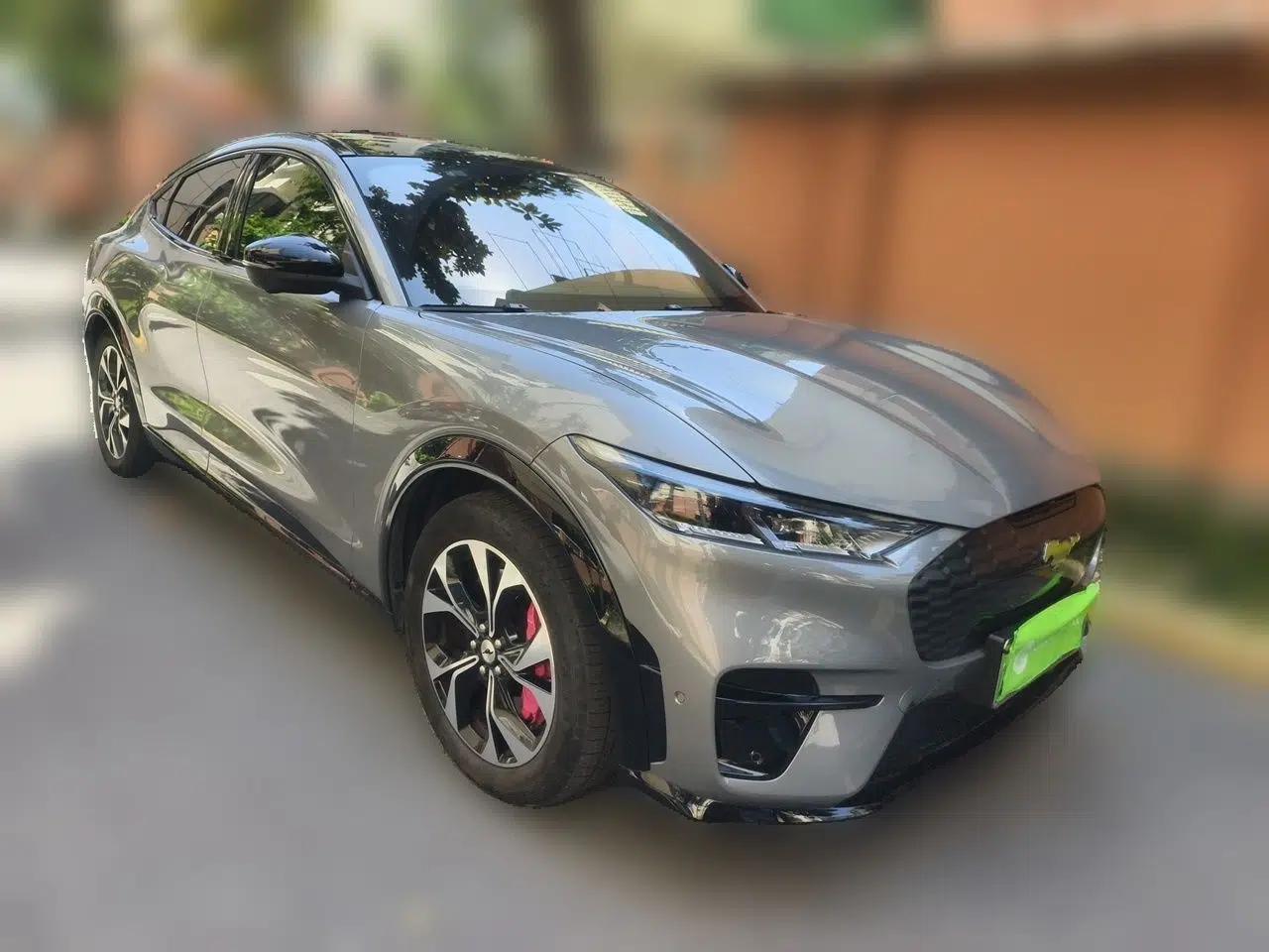 Ford Mustang Mach-E 2021 AION Y Plus Rear-Drive Luxury Edition (Long Range) — миниатюра 3