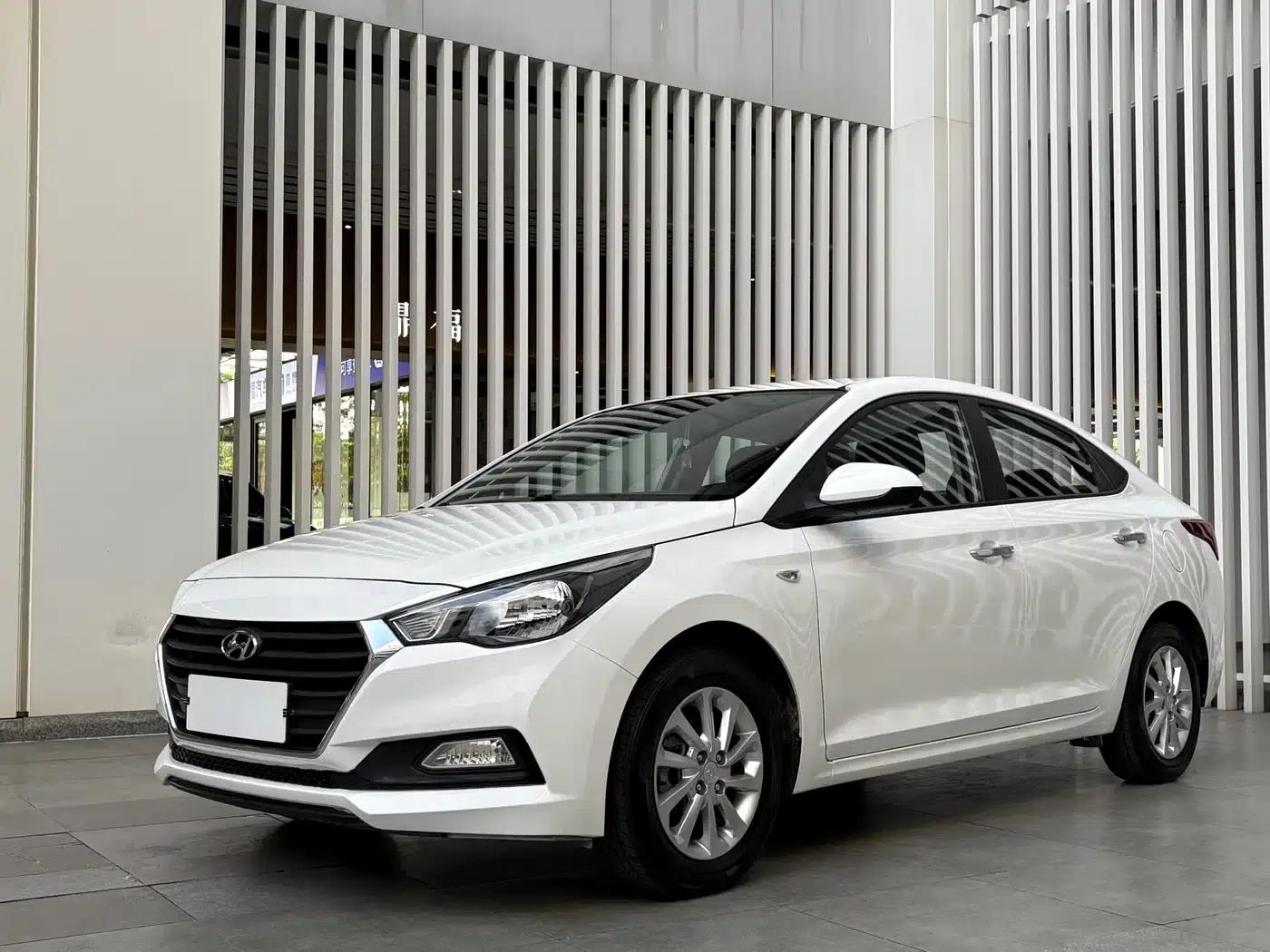 2016 Hyundai Verna 1.4L Manual GLS Cool Edition — миниатюра 1
