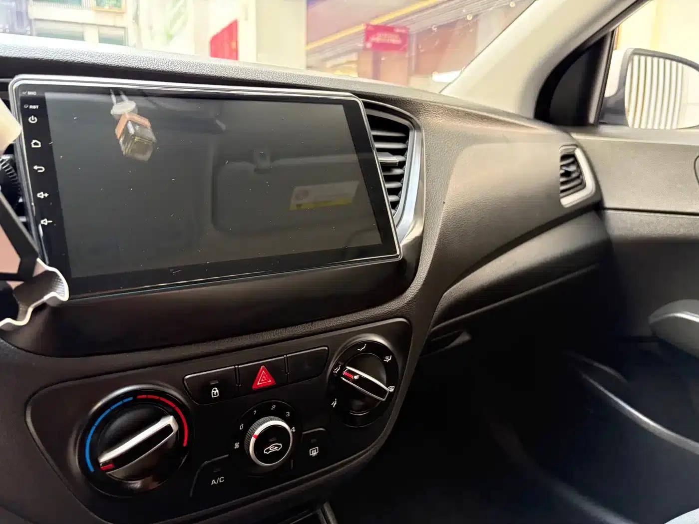 2016 Hyundai Verna 1.4L Manual GLS Cool Edition — миниатюра 8