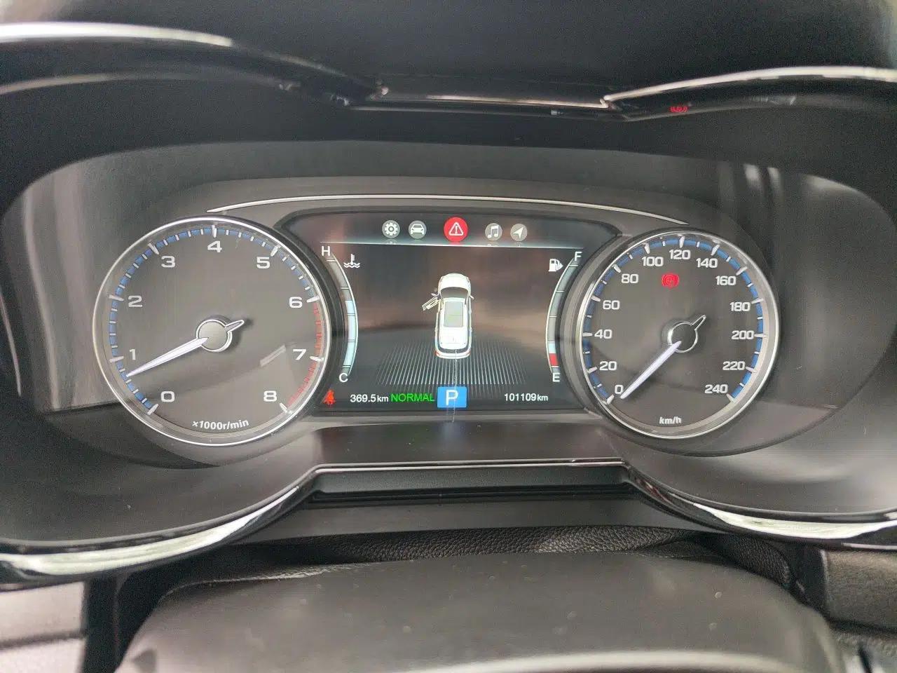 GAC Trumpchi GS7 2017 320T Two-Wheel-Drive Luxury Smart Connectivity Model — миниатюра 12