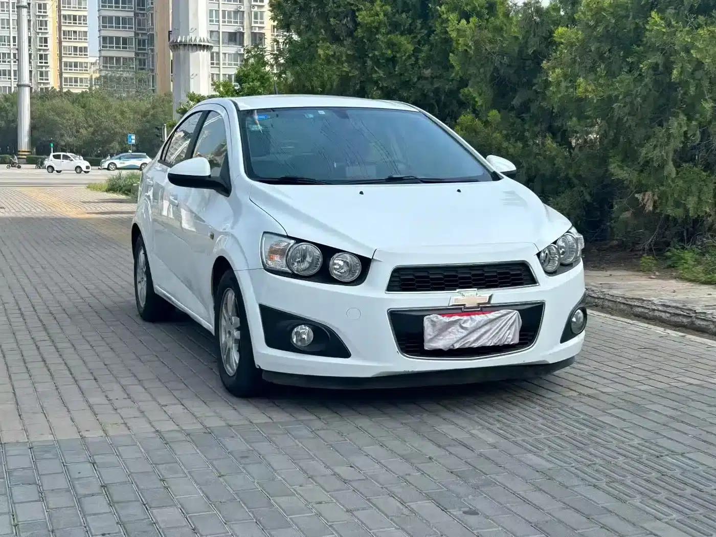 2011 Aveo Sedan 1.4L AT SE — миниатюра 3