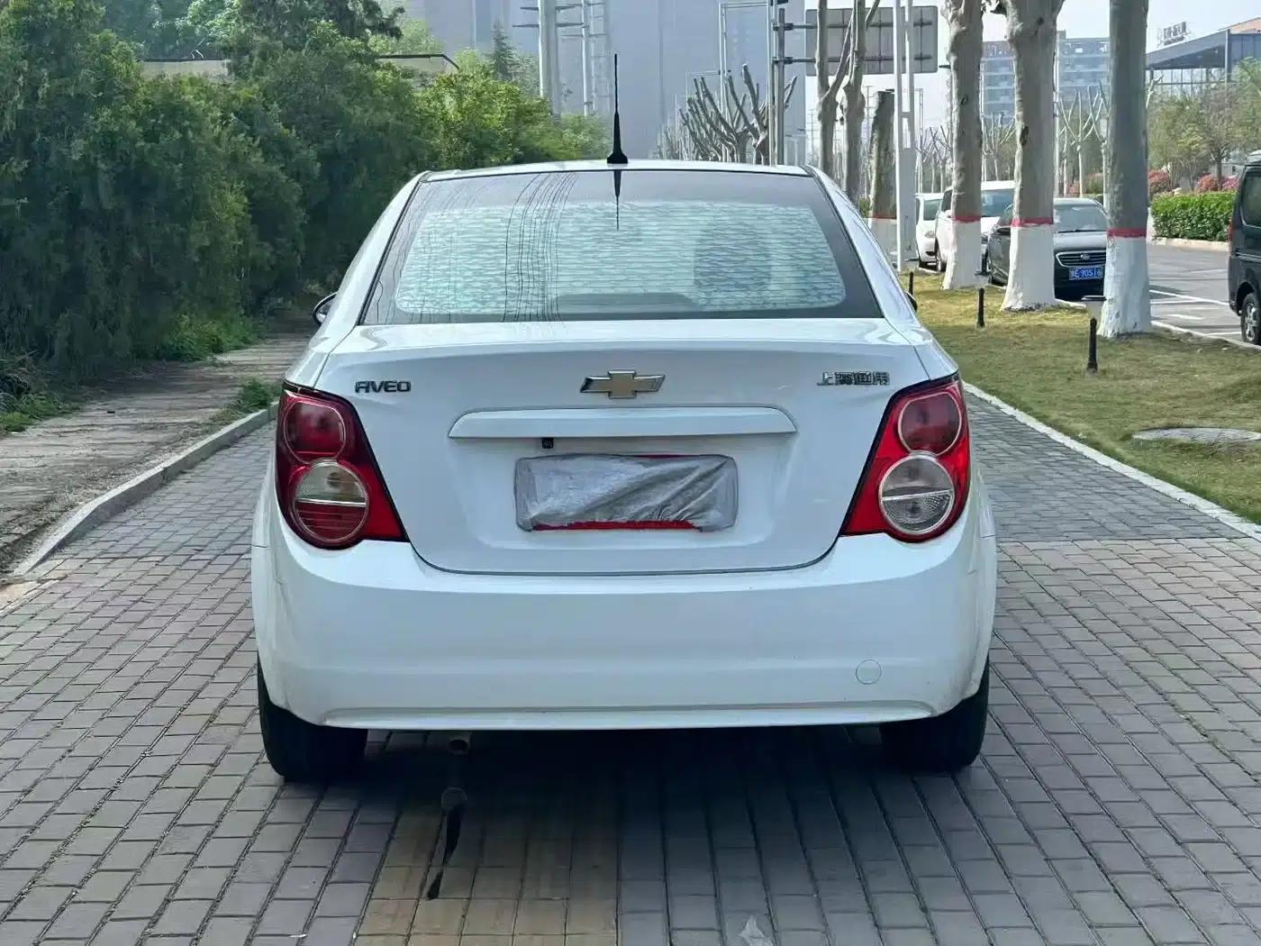 2011 Aveo Sedan 1.4L AT SE — миниатюра 5