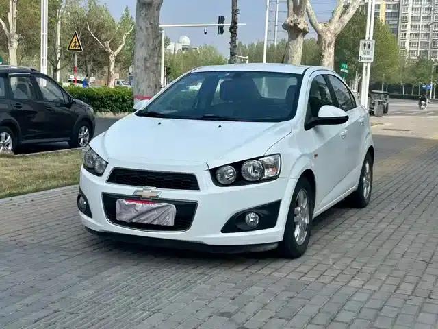 2011 Aveo Sedan 1.4L AT SE