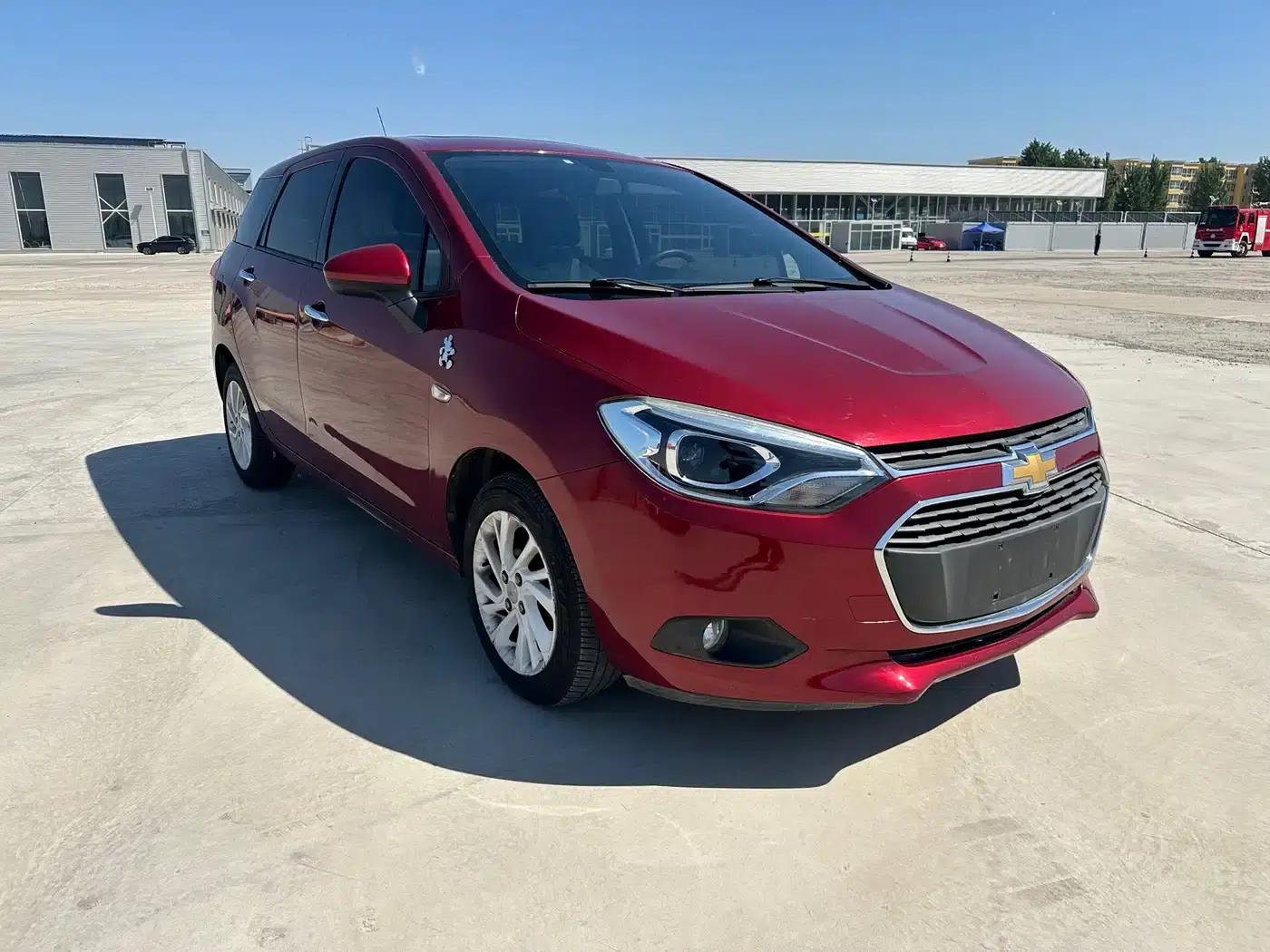 Chevrolet Aveo RV 2016 1.5L Automatic Fun Edition — миниатюра 3