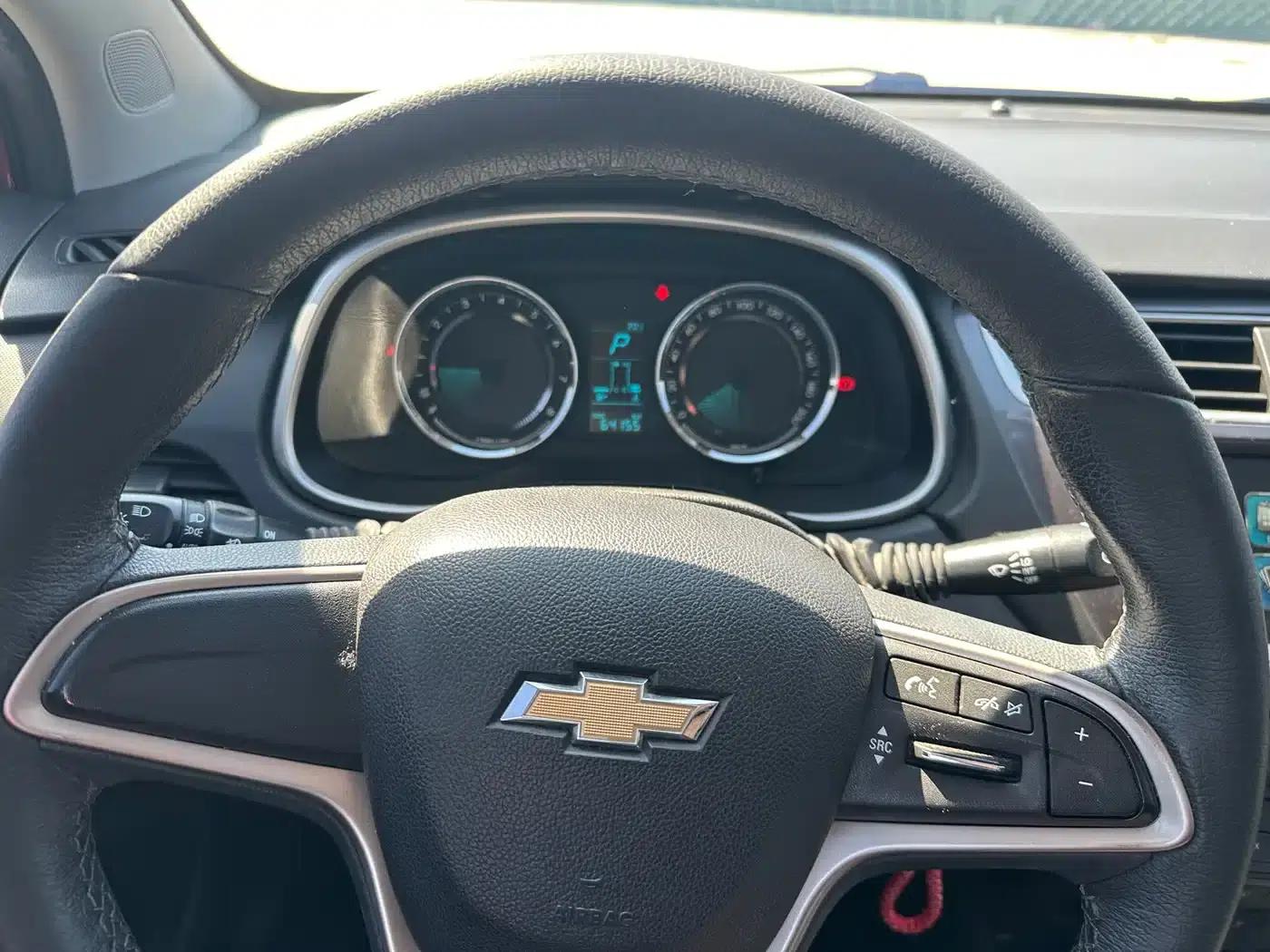 Chevrolet Aveo RV 2016 1.5L Automatic Fun Edition — миниатюра 10