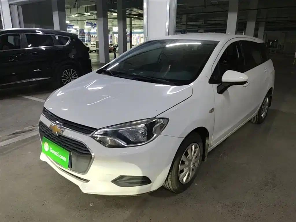 Chevrolet Aveo RV 2016 1.5L Automatic Comfortline Edition — миниатюра 1