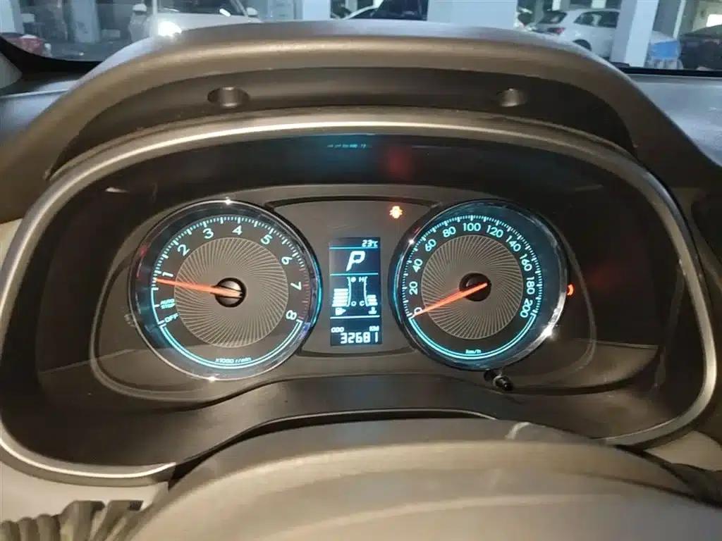 Chevrolet Aveo RV 2016 1.5L Automatic Comfortline Edition — миниатюра 12