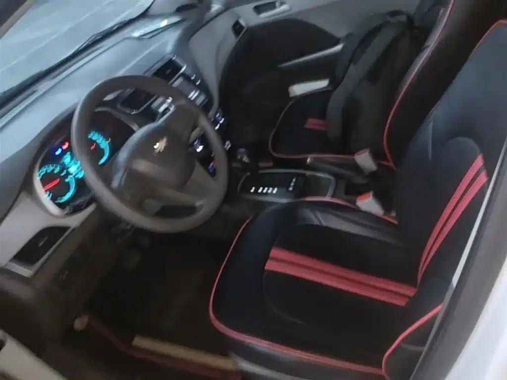 Chevrolet Aveo RV 2016 1.5L Automatic Comfortline Edition — миниатюра 15
