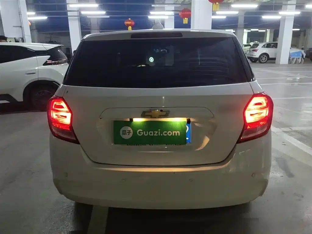 Chevrolet Aveo RV 2016 1.5L Automatic Comfortline Edition — миниатюра 6