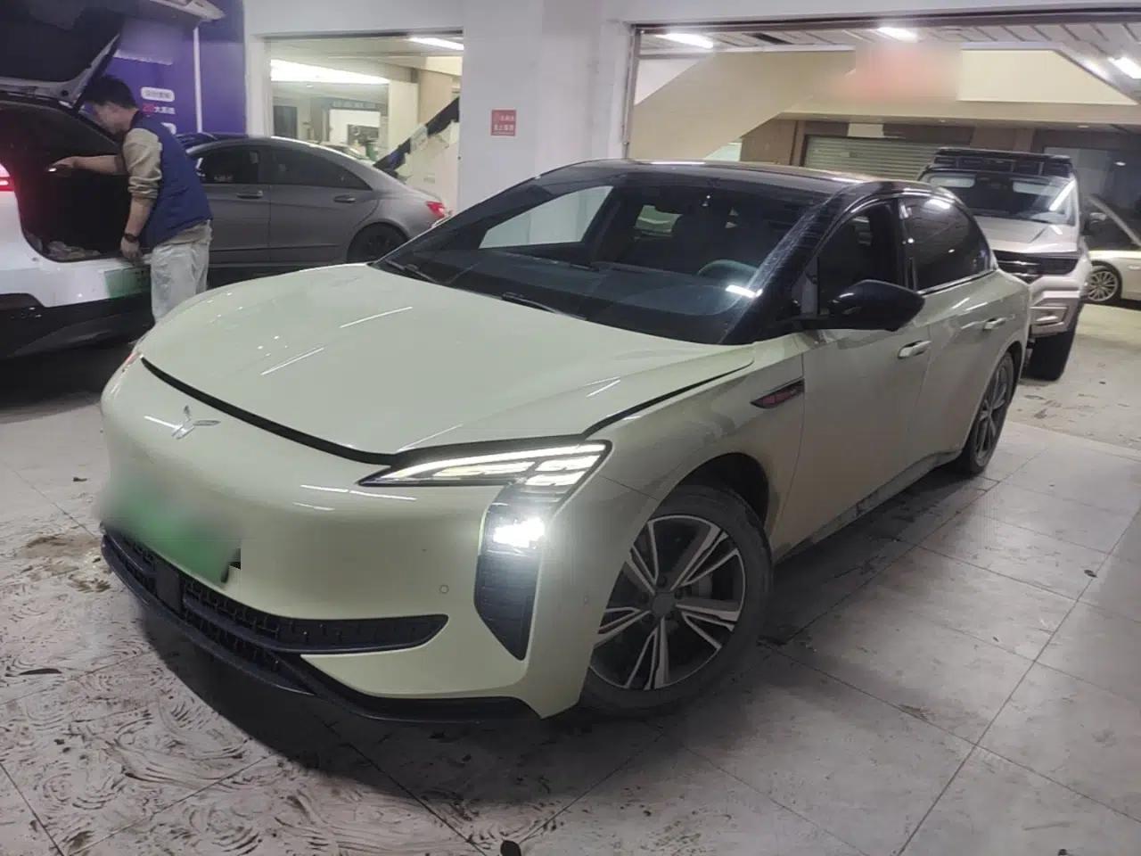 Hongqi EH7 2024 820 Pro — миниатюра 1
