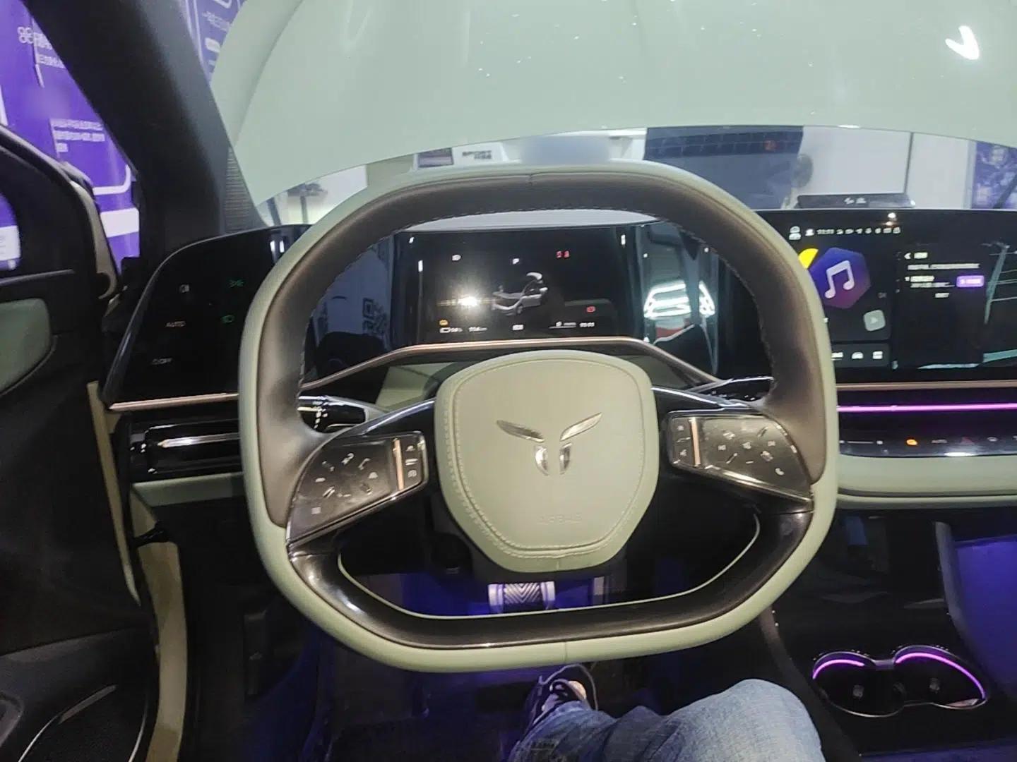Hongqi EH7 2024 820 Pro — миниатюра 14