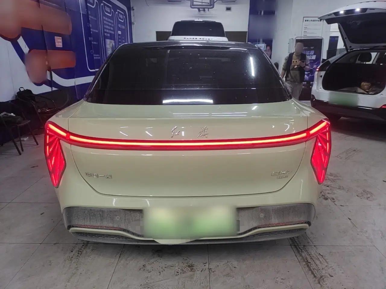 Hongqi EH7 2024 820 Pro — миниатюра 5