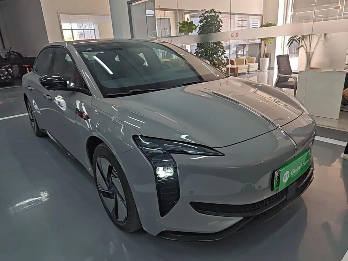 Hongqi EH7 2025 640 All-Wheel Drive Smart Selection Edition — миниатюра 3
