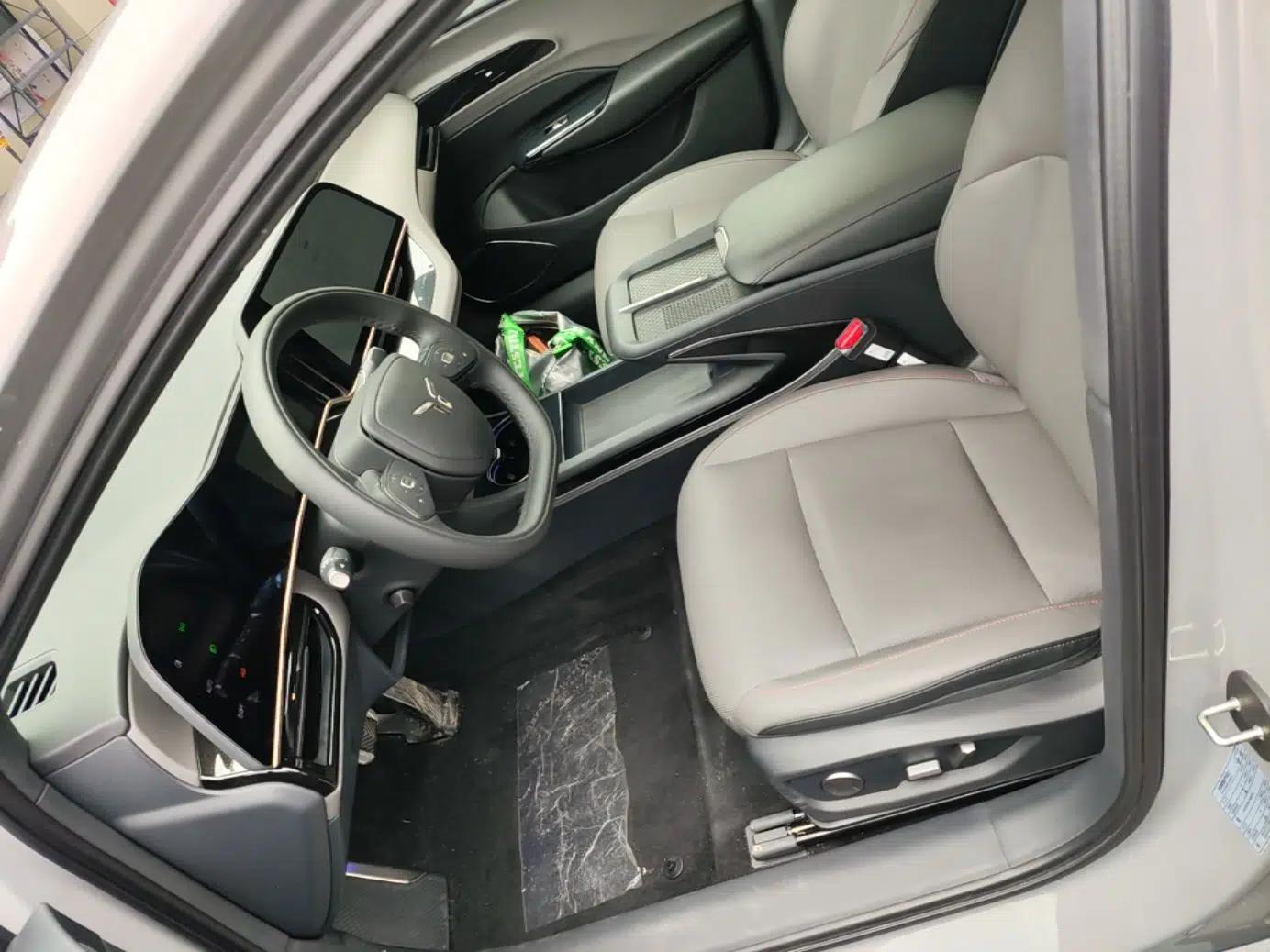 Hongqi EH7 2025 640 All-Wheel Drive Smart Selection Edition — миниатюра 17