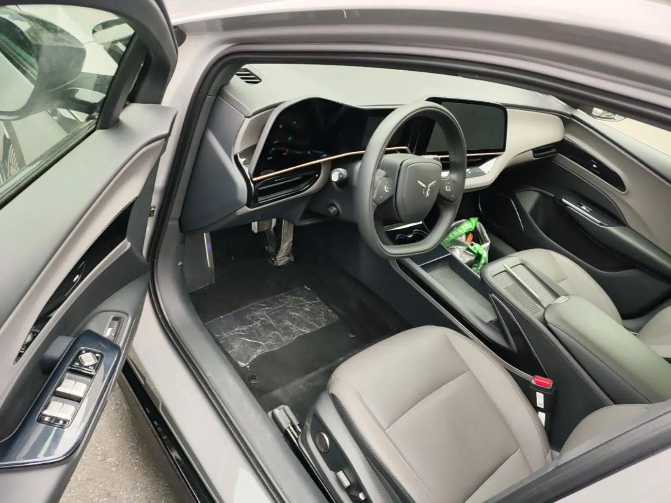 Hongqi EH7 2025 640 All-Wheel Drive Smart Selection Edition — миниатюра 18