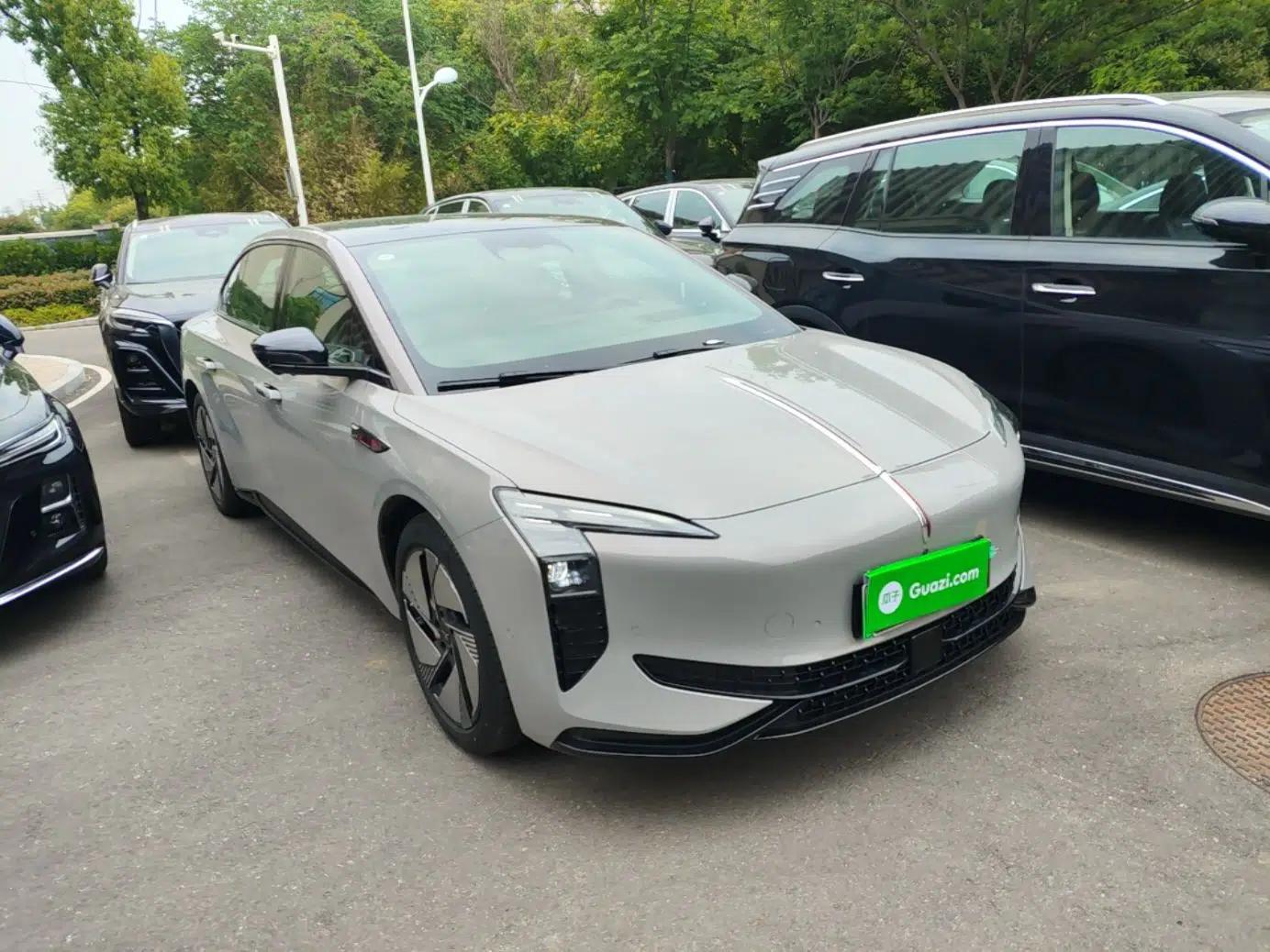 Hongqi EH7 2025 640 All-Wheel Drive Smart Selection Edition — миниатюра 6