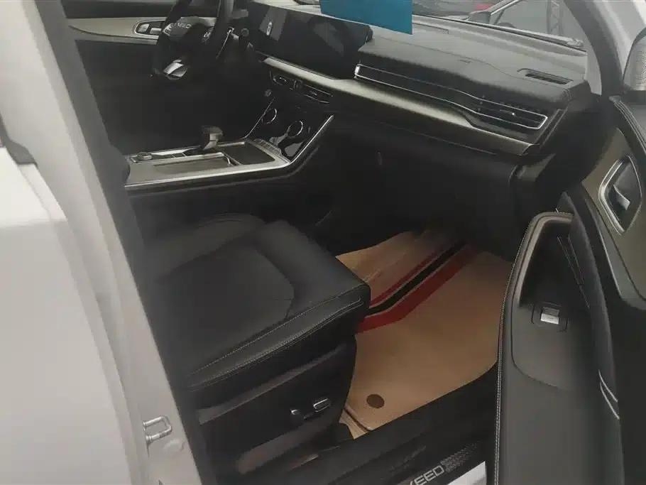 Starlight 2024 Explorer Edition 400T 4WD Starlight 7-Seater — миниатюра 8