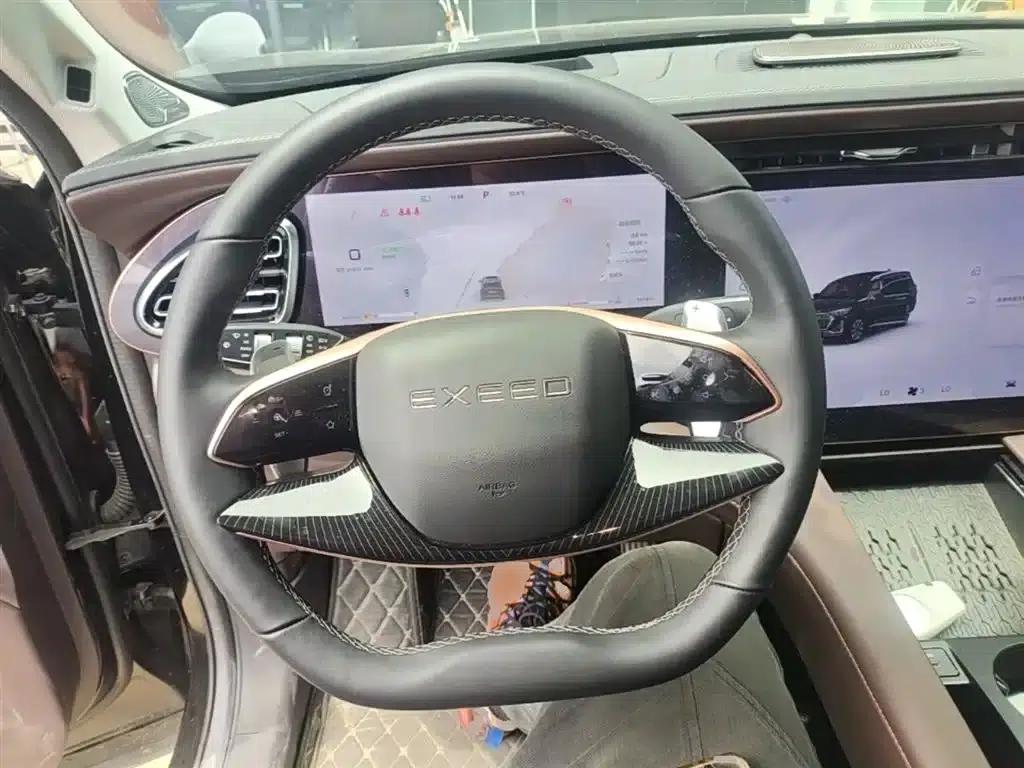 Starlight Moon 2024 International Edition 400T AWD Star Supreme 6-Seater — миниатюра 11