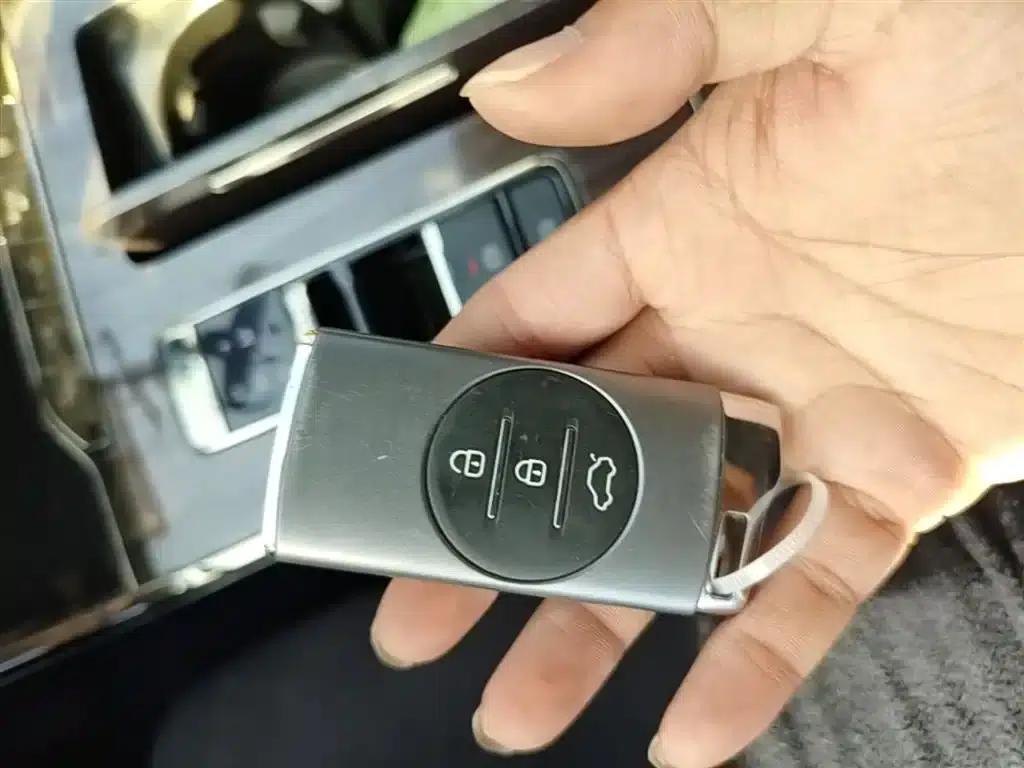 Starlight Moon 2021 400T AWD Starlight Pro Edition 7-Seater — миниатюра 9