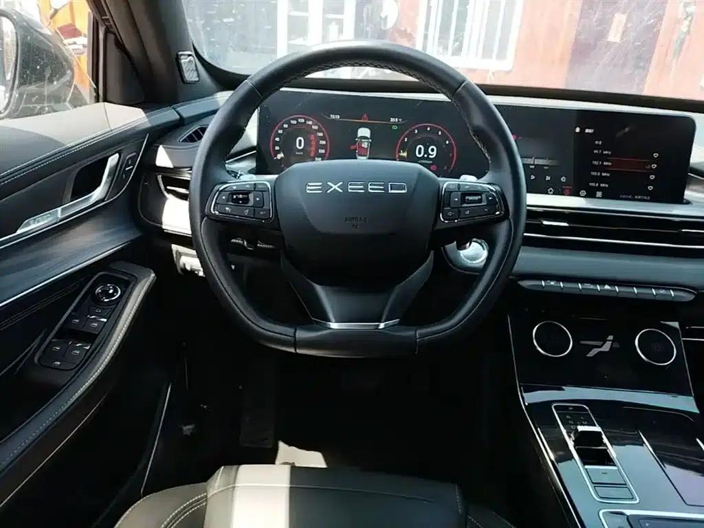 Exeed Chaser 2021 Versailles Edition 1.6T DCT Star Edition — миниатюра 11