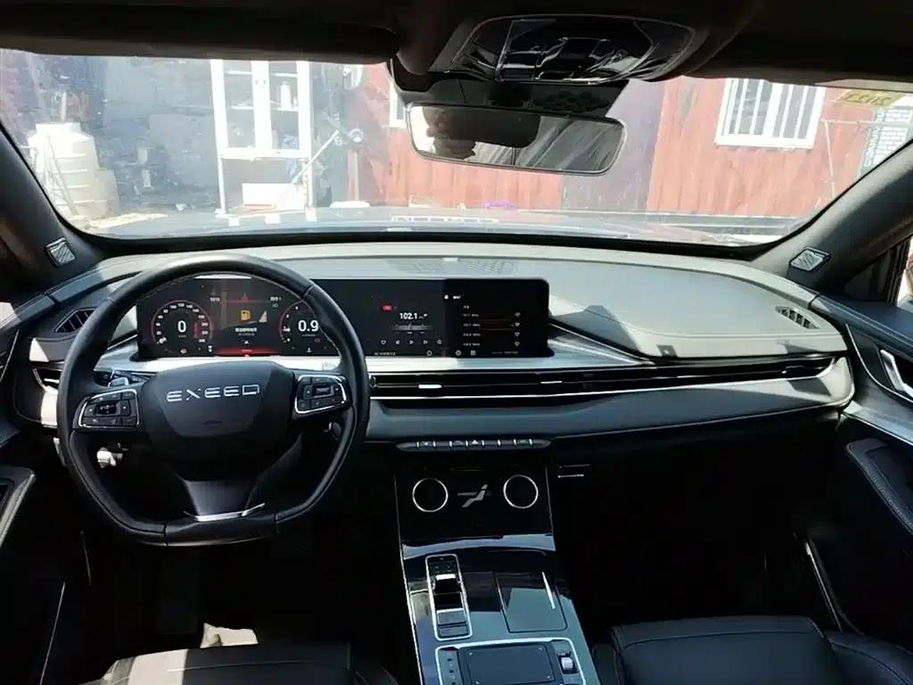 Exeed Chaser 2021 Versailles Edition 1.6T DCT Star Edition — миниатюра 10