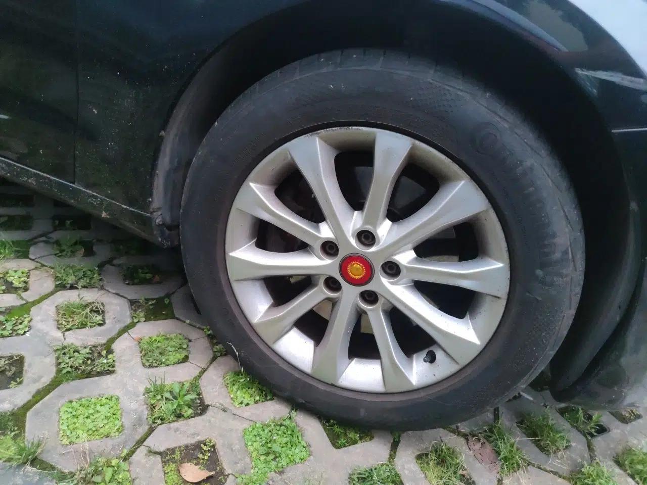 Hongqi H7 2015 2.0T Luxury Model — миниатюра 8