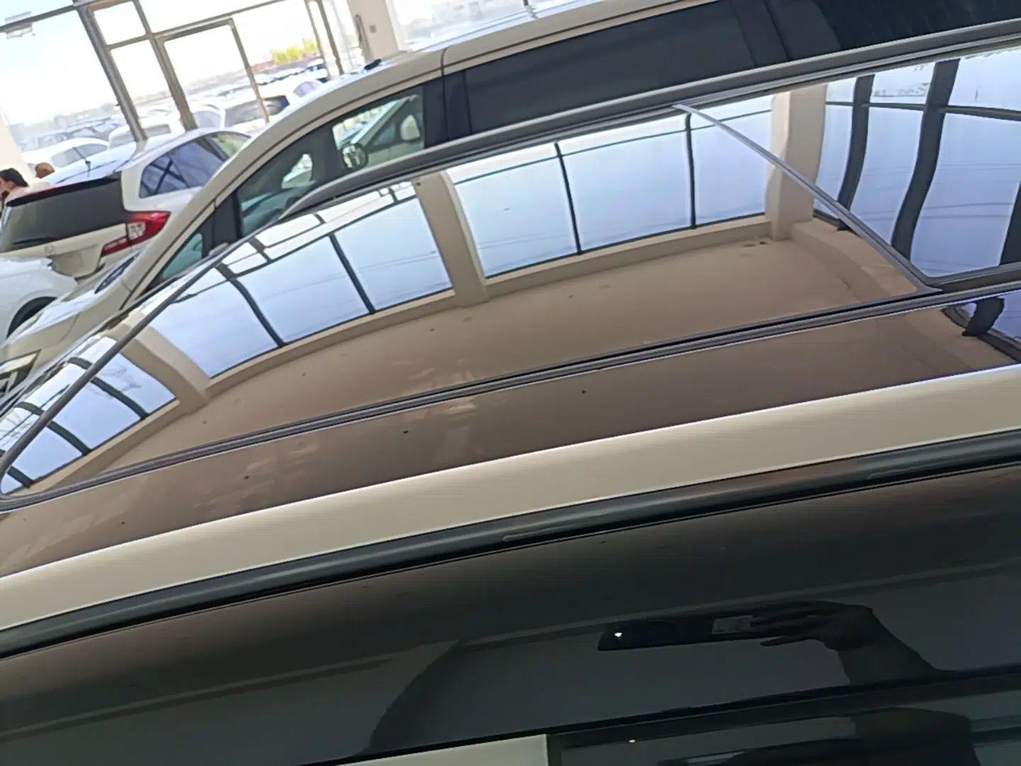 Hongqi HS3 2023 1.5T Two-Wheel Drive Shanwei Edition — миниатюра 11