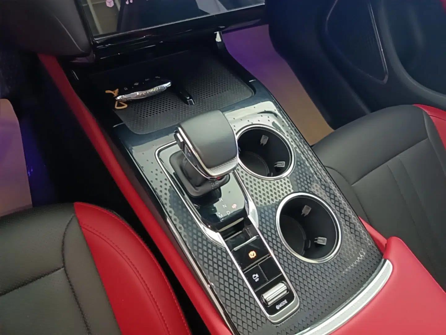 Hongqi HS3 2023 1.5T Two-Wheel Drive Shanwei Edition — миниатюра 17