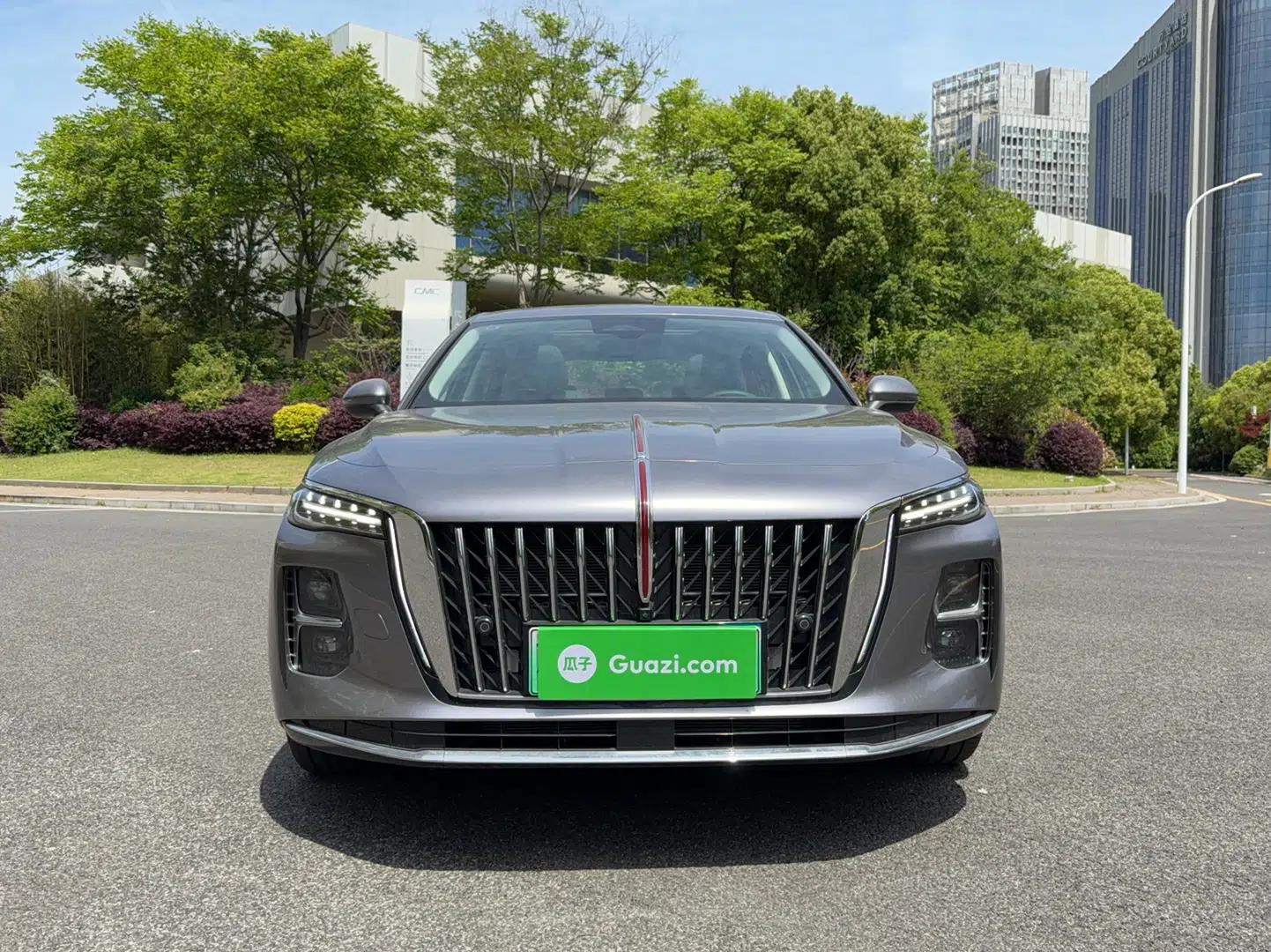 Hongqi H5 PHEV 2025 170 Super Hybrid Version — миниатюра 2