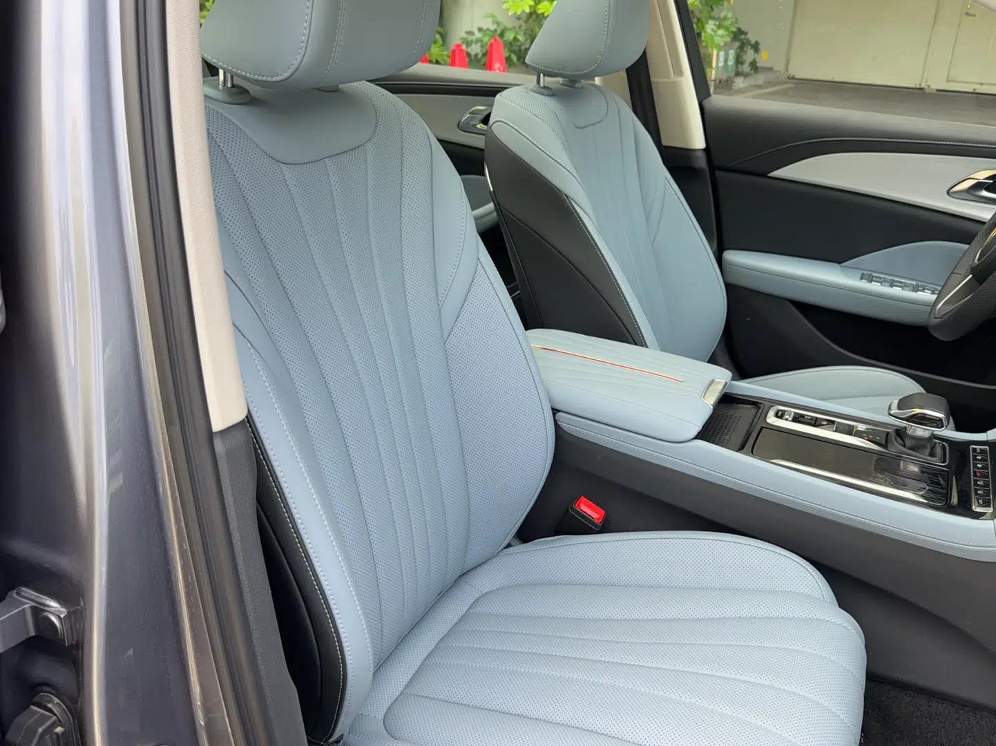Hongqi H5 PHEV 2025 170 Super Hybrid Version — миниатюра 24