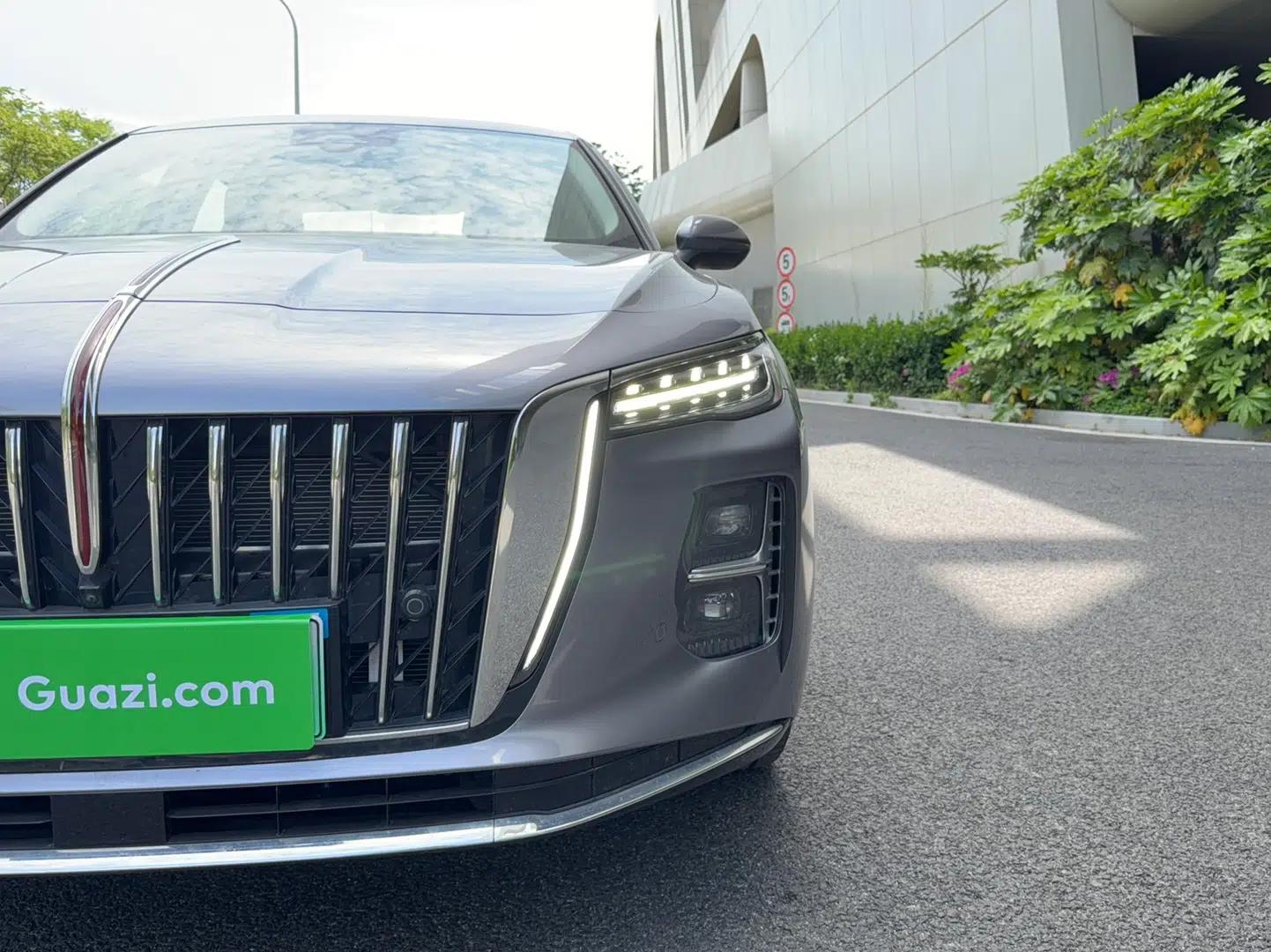 Hongqi H5 PHEV 2025 170 Super Hybrid Version — миниатюра 5