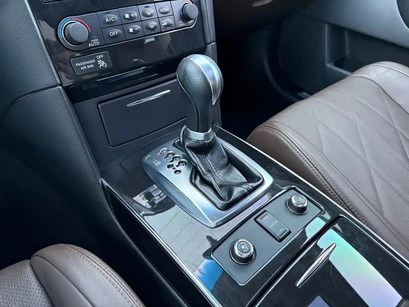 Infiniti QX70 2013 3.7L Super Edition — миниатюра 14