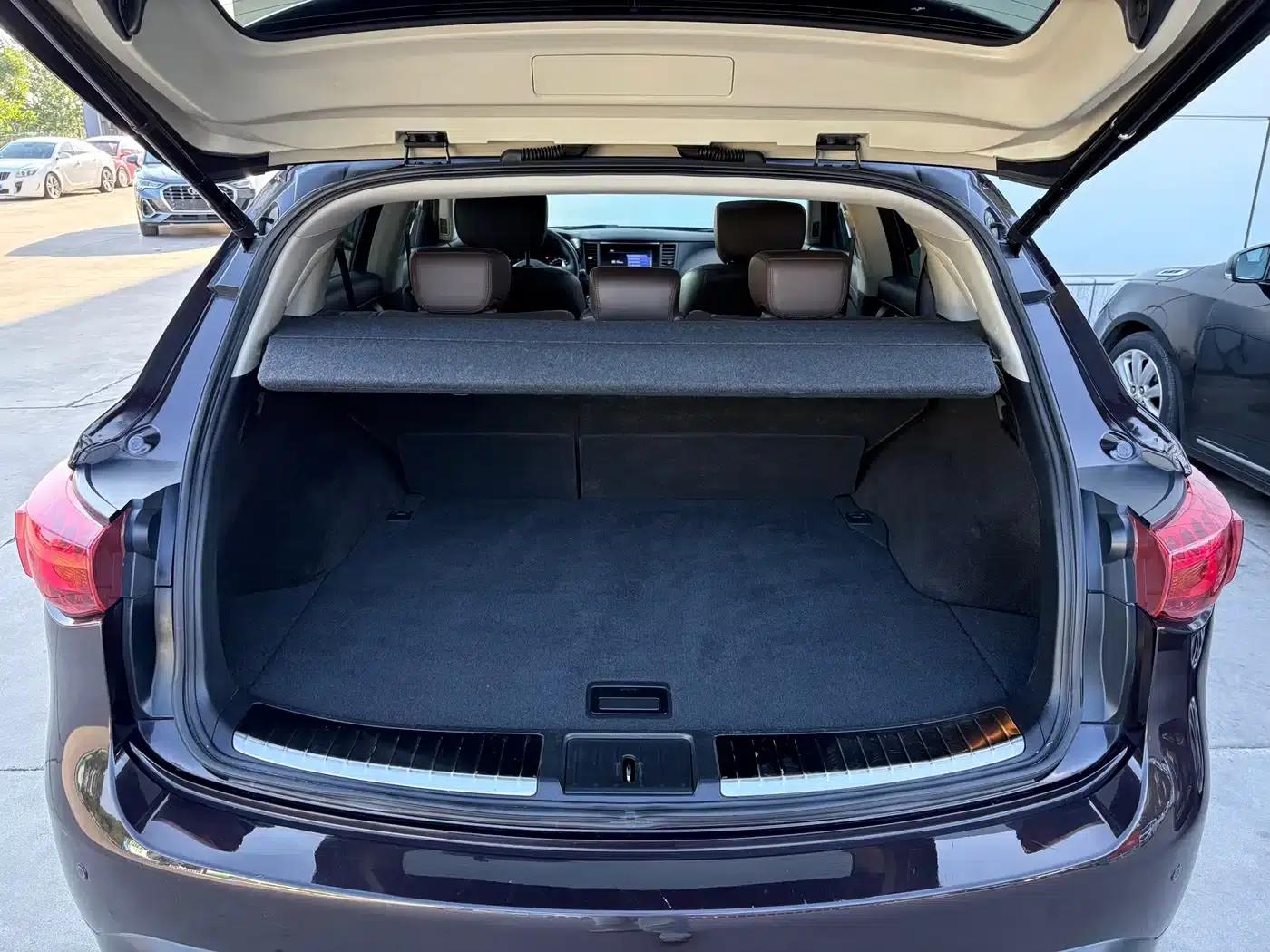 Infiniti QX70 2013 3.7L Super Edition — миниатюра 16
