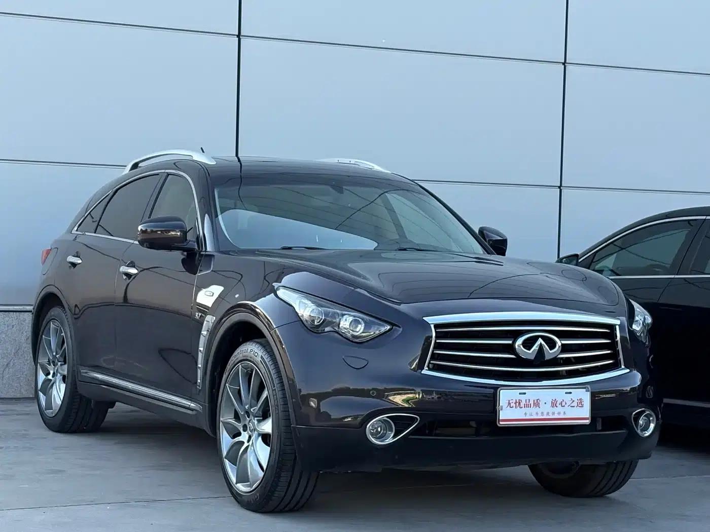 Infiniti QX70 2013 3.7L Super Edition — миниатюра 3