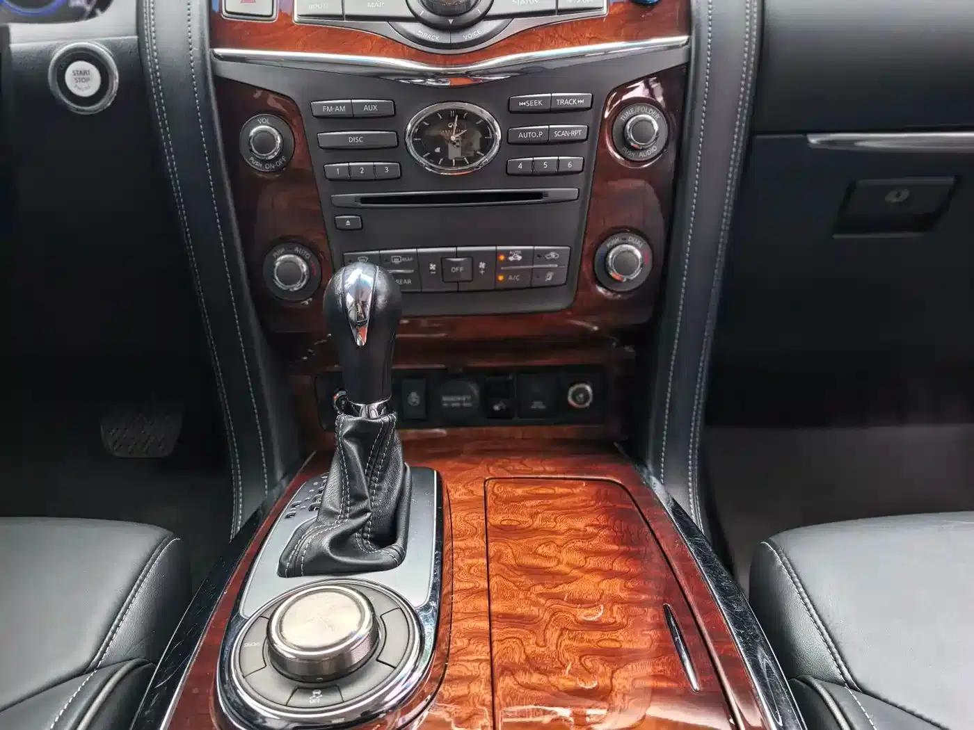 Infiniti QX80 2016 5.6L 4WD — миниатюра 13