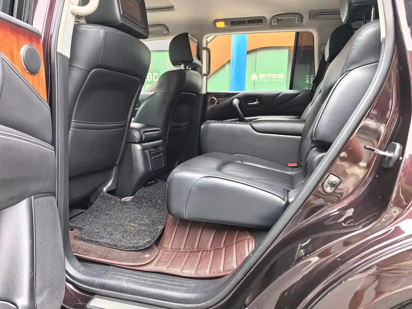 Infiniti QX80 2016 5.6L 4WD — миниатюра 6