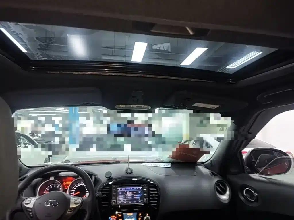 Infiniti ESQ 2014 1.6L Sporty Edition — миниатюра 17