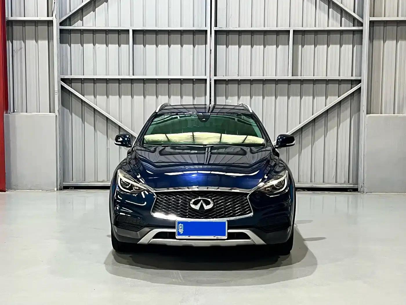 Infiniti QX30 2017 1.6T 2WD Fashion Edition — миниатюра 2
