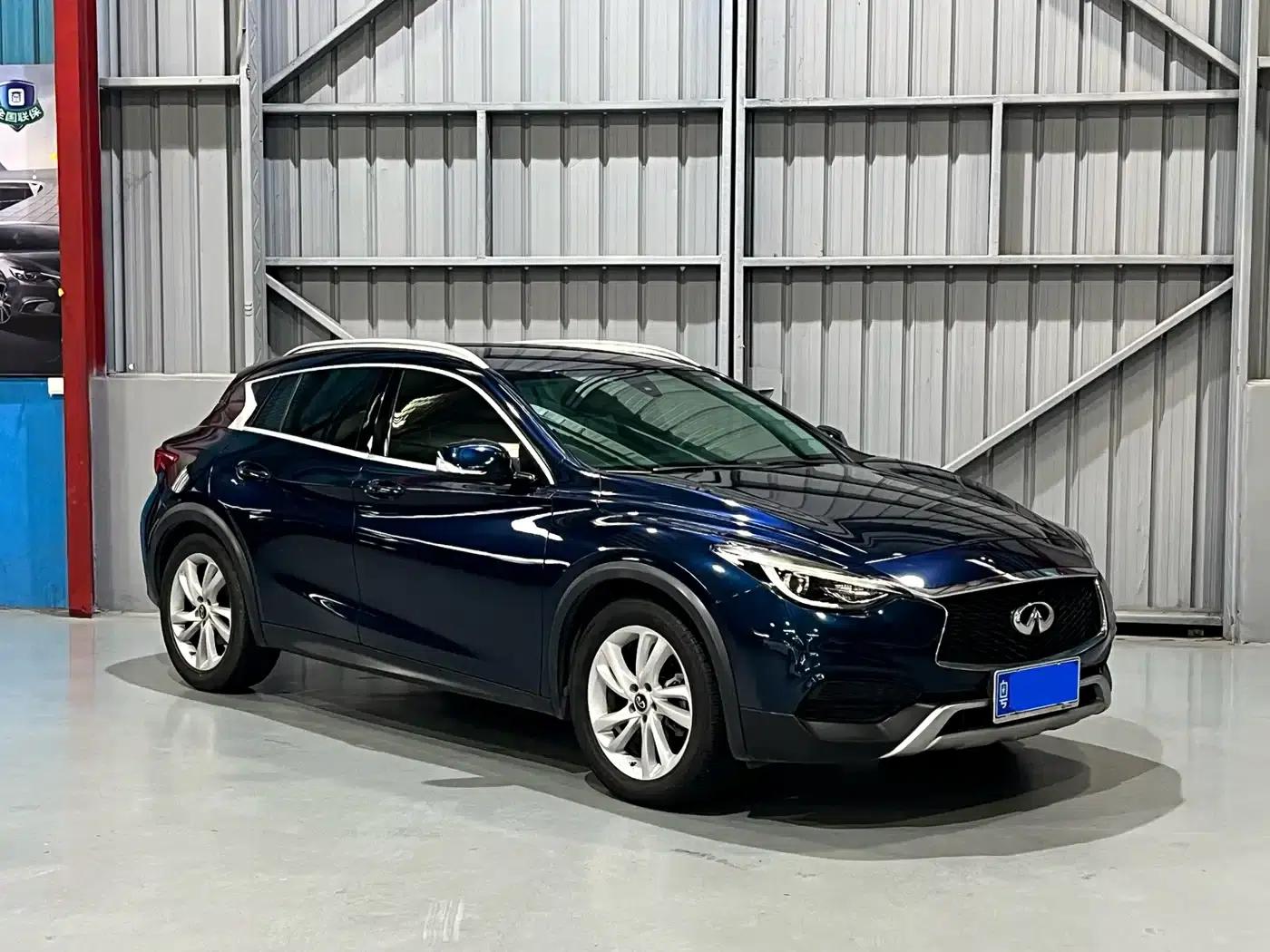 Infiniti QX30 2017 1.6T 2WD Fashion Edition — миниатюра 3