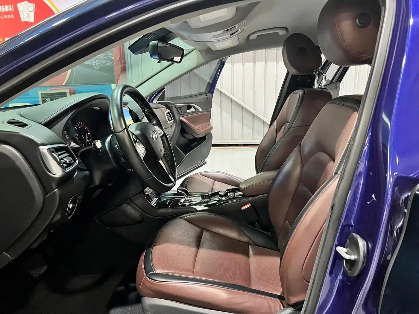 Infiniti QX30 2017 1.6T 2WD Fashion Edition — миниатюра 4