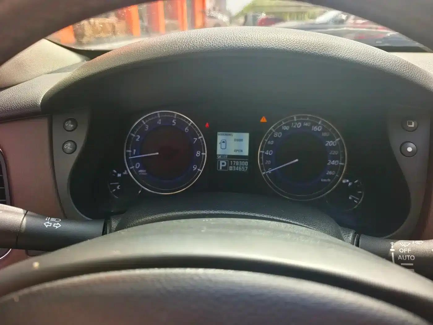 Infiniti EX 2011 EX25 Elegance Edition — миниатюра 10