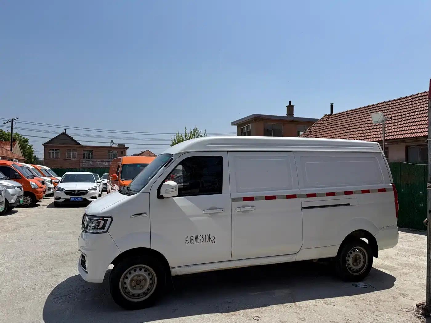 Remote E5 2022 E5L Pure Electric Van - Guoxuan 39.9kWh — миниатюра 5