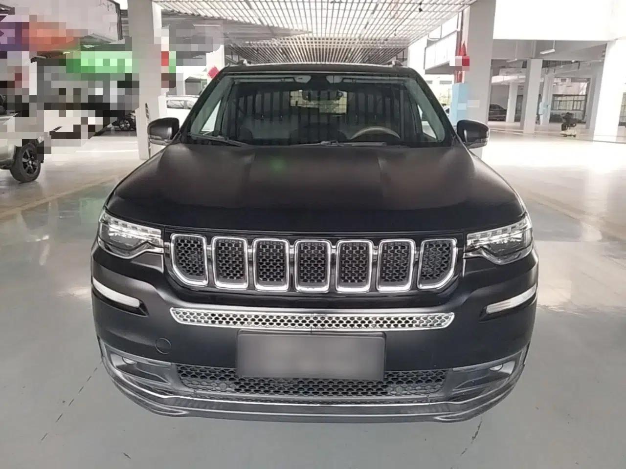 Jeep Grand Commander 2018 2.0T Two-Wheel Drive Enjoy Edition China V — миниатюра 2