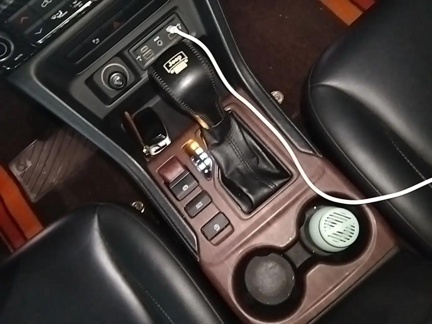 Jeep Grand Commander 2018 2.0T Two-Wheel Drive Enjoy Edition China V — миниатюра 17