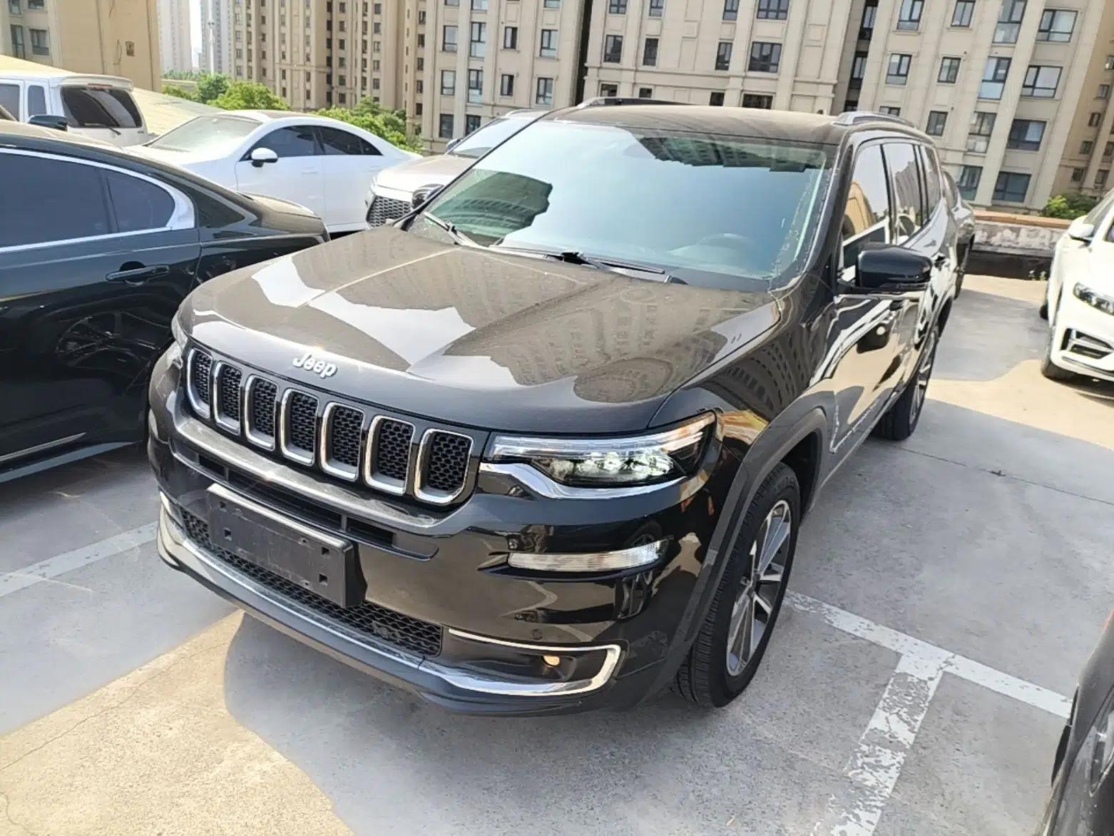 Jeep Grand Commander 2018 2.0T Four-Wheel Drive Enjoyment Edition China VI — миниатюра 1
