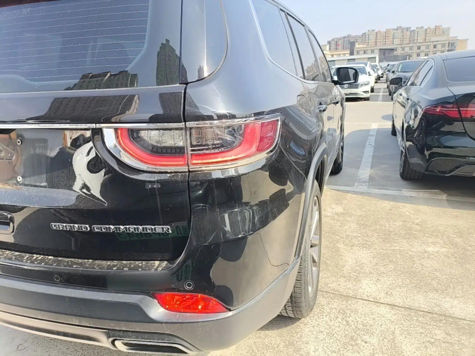 Jeep Grand Commander 2018 2.0T Four-Wheel Drive Enjoyment Edition China VI — миниатюра 8