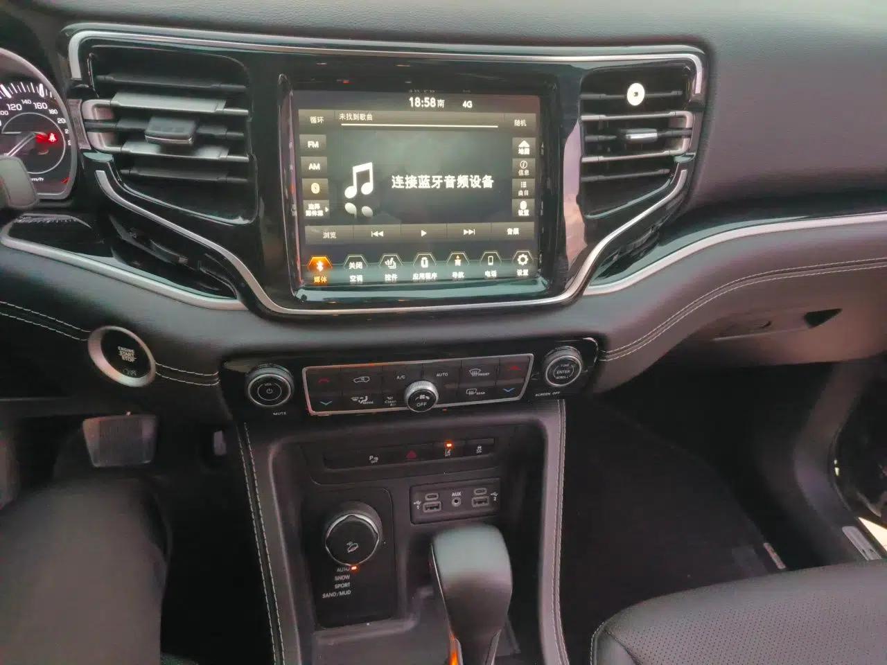 Jeep Grand Commander 2021 2.0T Four-Wheel Drive 80th Anniversary Edition — миниатюра 14