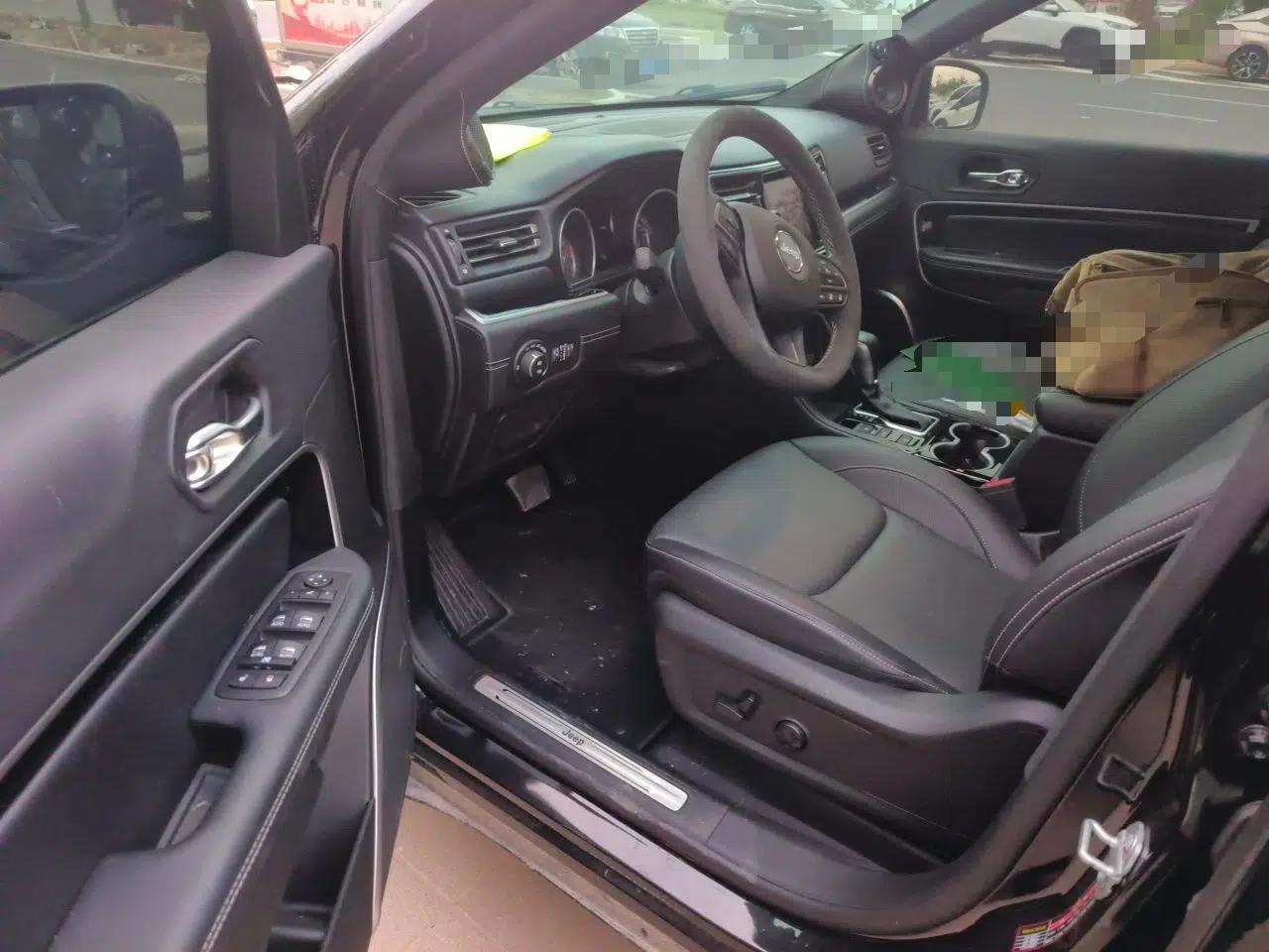 Jeep Grand Commander 2021 2.0T Four-Wheel Drive 80th Anniversary Edition — миниатюра 17